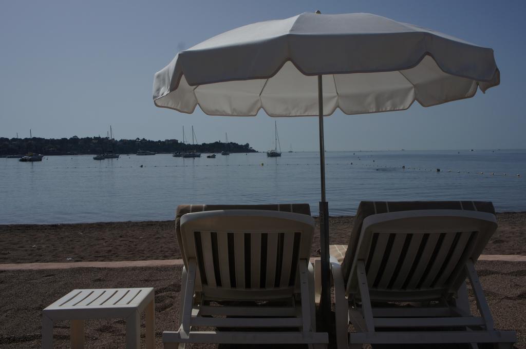 Agay Beach Hotel Saint-Raphaël Eksteriør bilde