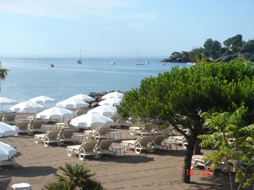 Agay Beach Hotel Saint-Raphaël Eksteriør bilde